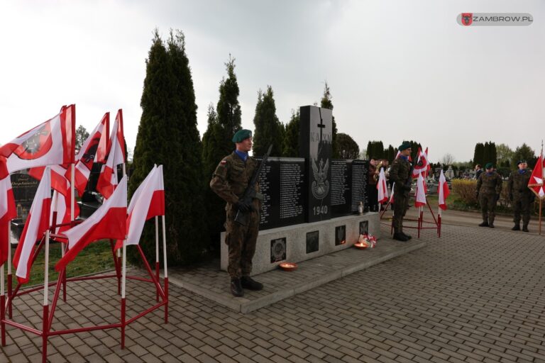 Hołd i pamięć: Zambrów uczcił 84. rocznicę Zbrodni Katyńskiej