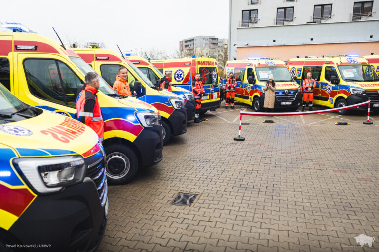 10 nowych ambulansów wesprze system ratownictwa medycznego w województwie