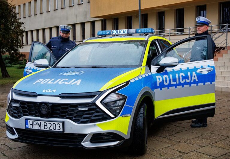 Nowy radiowóz dla suwalskiej policji