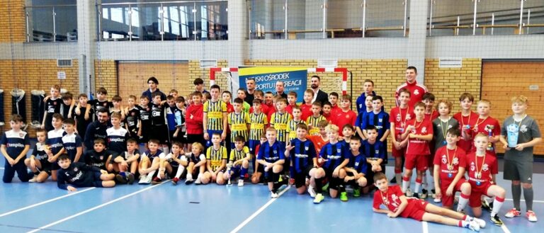 Młodzi piłkarze podbijają Bielsk Podlaski! Ruszył MOSiR Cup 2025