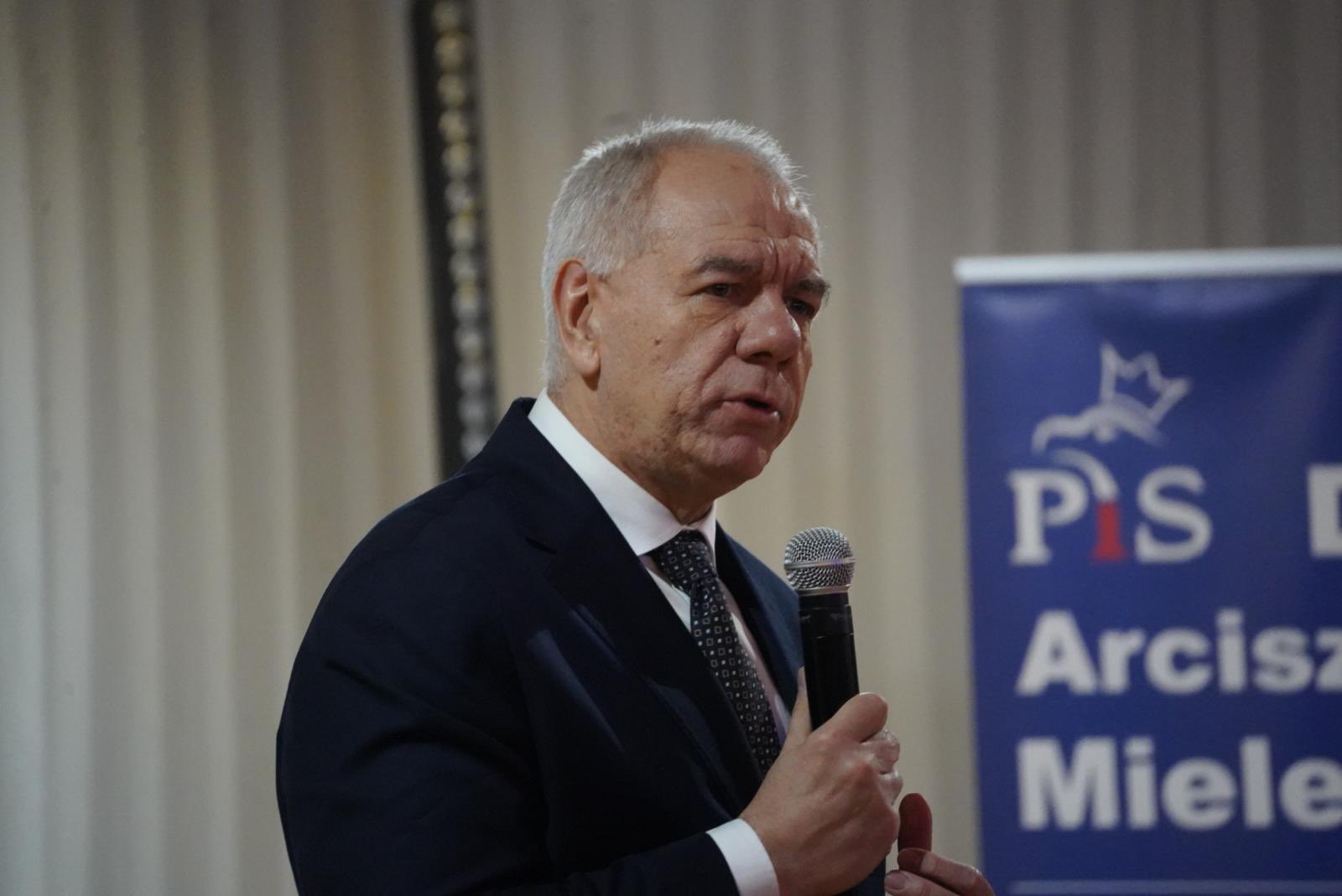 Sasin: Platforma Obywatelska oszukuje Polaków w sprawie migrantów