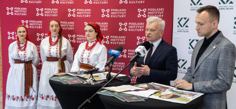 Justyna Steczkowska i ZPiT „Kurpie Zielone” na scenie Opery i Filharmonii Podlaskiej