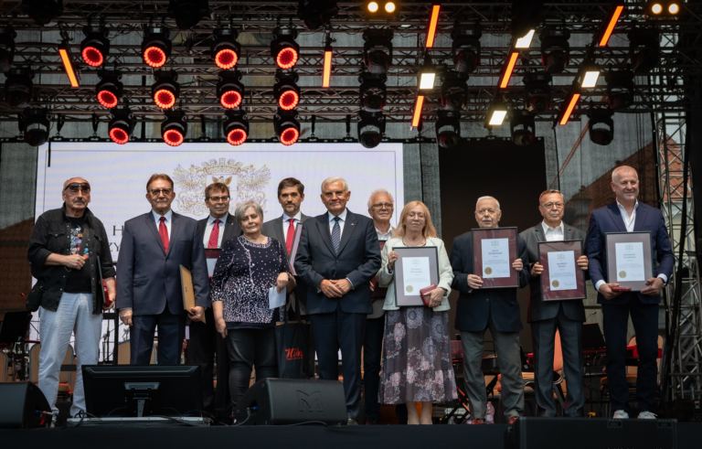 Honorowe wyróżnienia „Urbi Meritus – Zasłużony Miastu” wręczone podczas Dni Białegostoku
